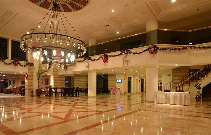 Perissia & Convention Centre فندق أوروغوبْ