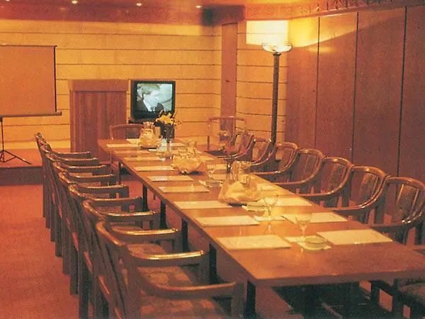 Perissia & Convention Centre Otel 5*