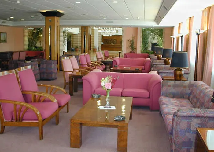 Perissia & Convention Centre Otel