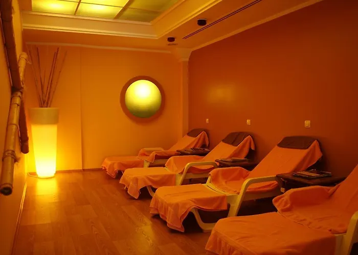 Perissia & Convention Centre 5* أوروغوبْ